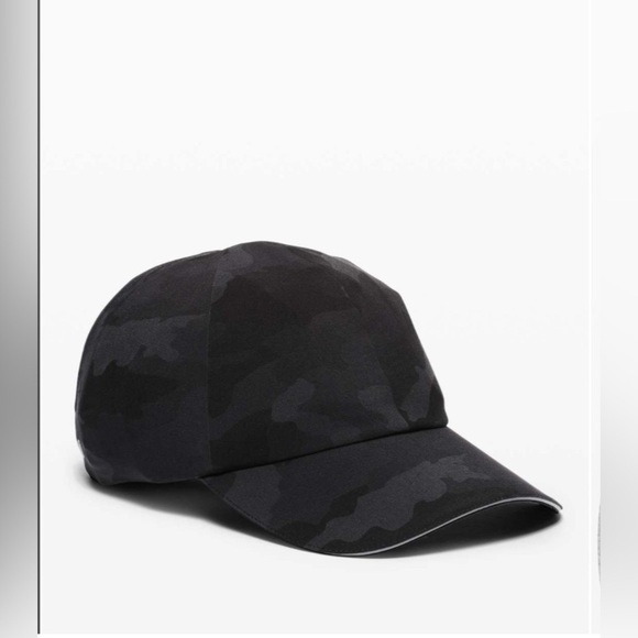 Lululemon Ladies Camo Black Fast Free Run Hat with Pony LW9DFUS